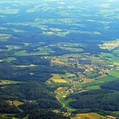 Flugwegposition um 12:23:12: Aufgenommen in der Nähe von Gemeinde Edelsbach bei Feldbach, Österreich in 1634 Meter